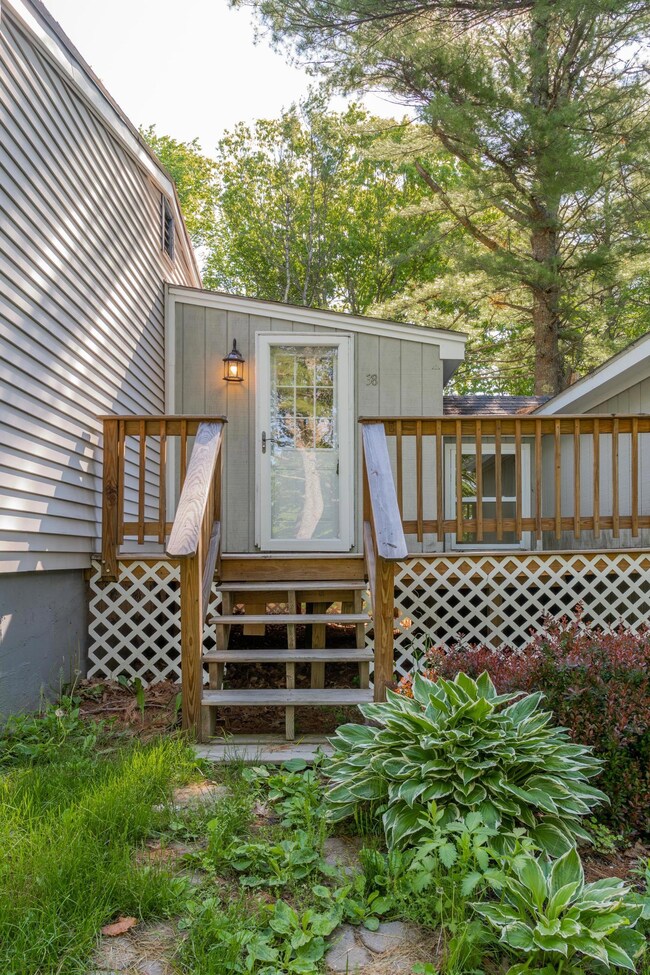 38 Shady Lane 004
