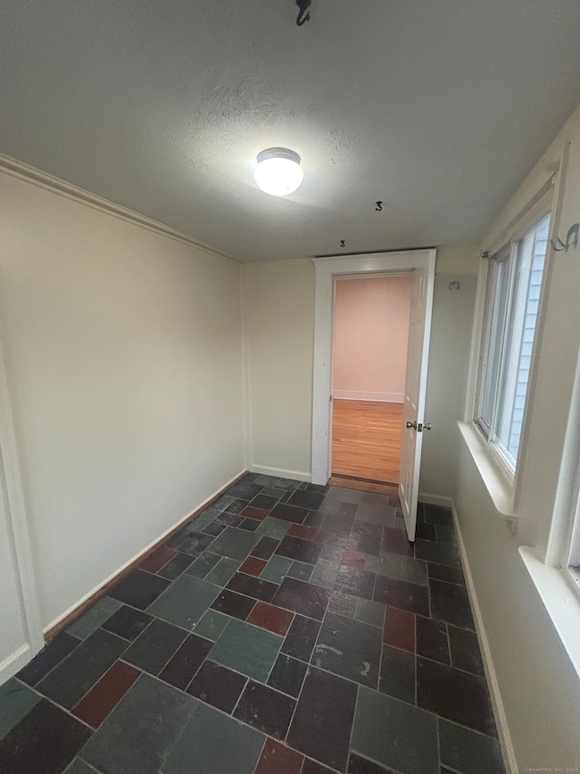 85 S Burritt St unit 3, New Britain, CT 06052 - photo 7
