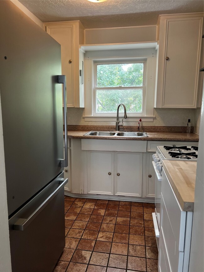 416 E 16th St, Houston, TX 77008 - photo 5