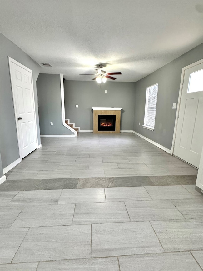 LIVING ROOM AREA.