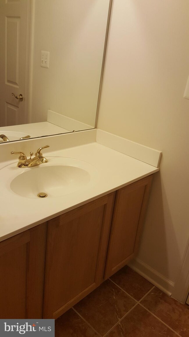 14104 Cork Corner, Laurel, MD 20707 - photo 2