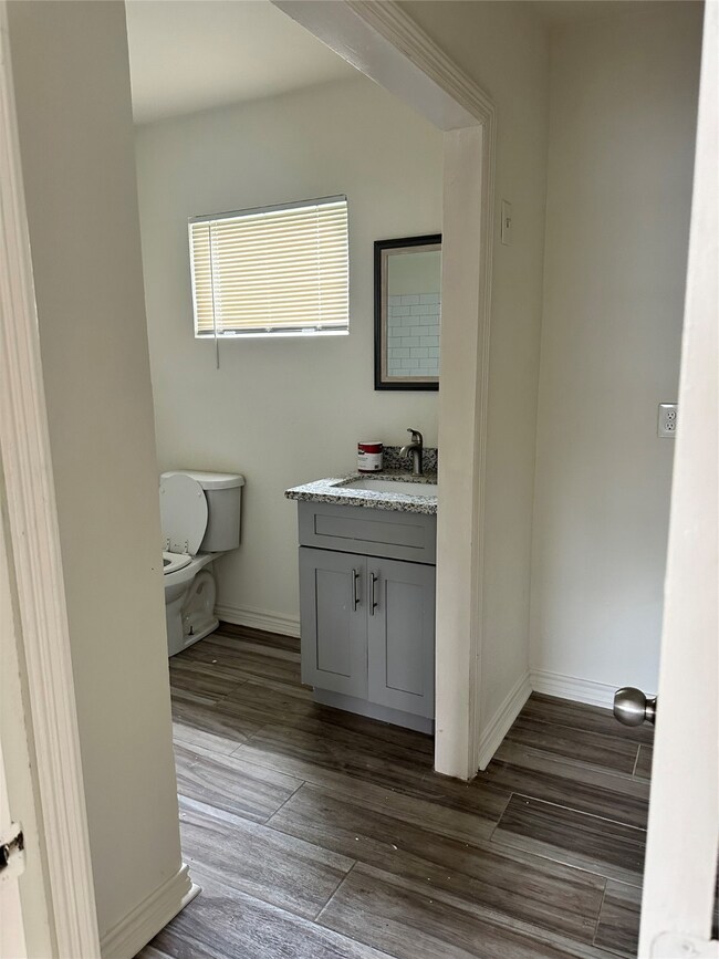 1507 Cavalcade St, Houston, TX 77009 - photo 7