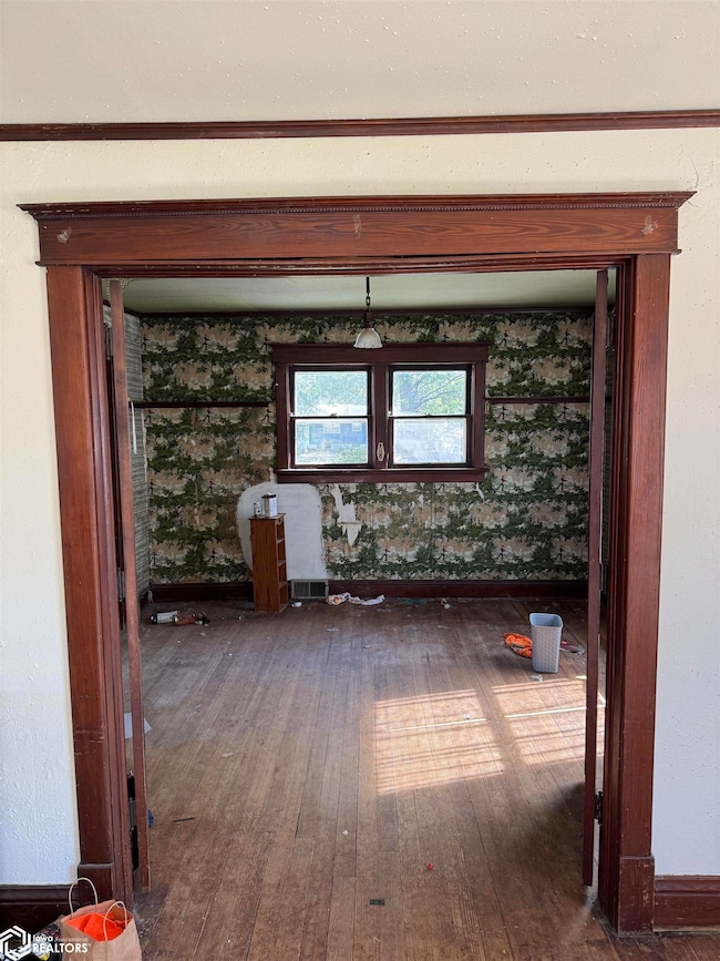 411 N Johnson St, Corydon, IA 50060 - photo 7