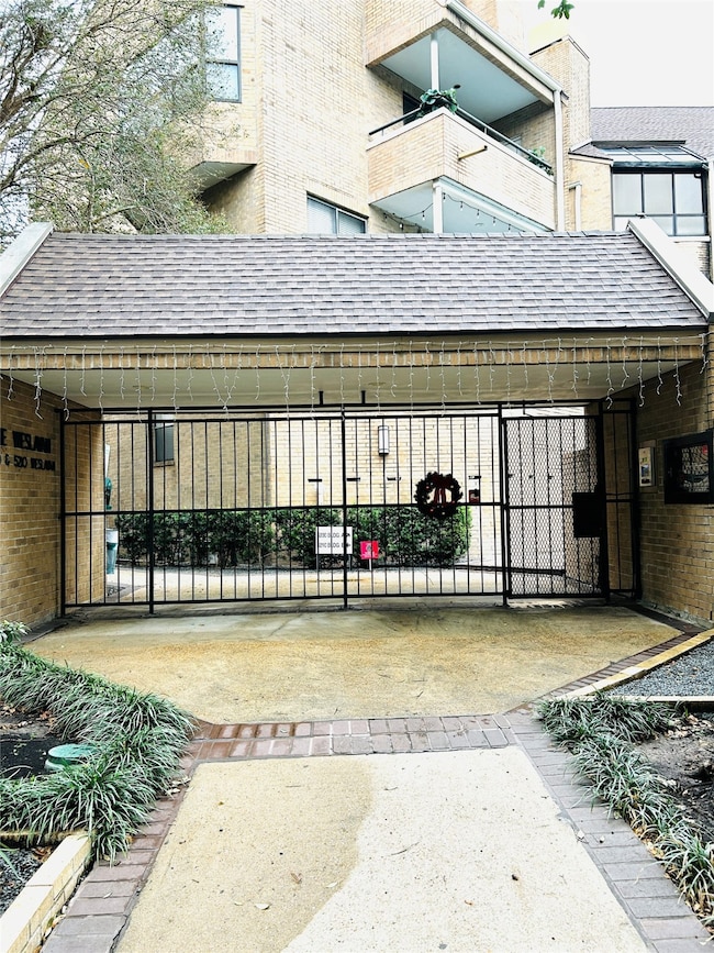 5200 Weslayan St unit 311, Houston, TX 77005 - photo 3