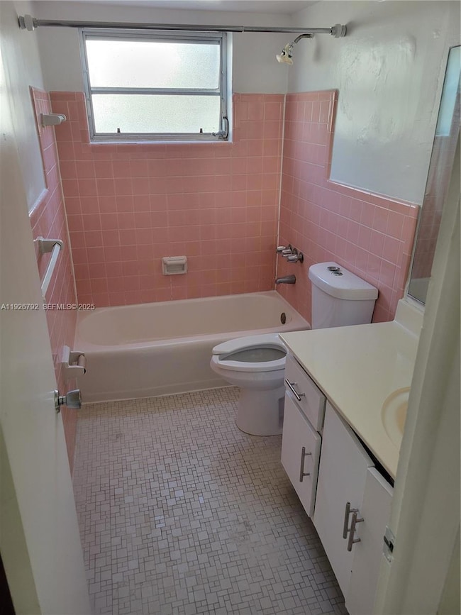 11935 NE 19th Dr unit 4, North Miami, FL 33181 - photo 3
