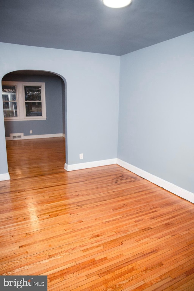 5329 Cordelia Ave, Baltimore, MD 21215 - photo 7