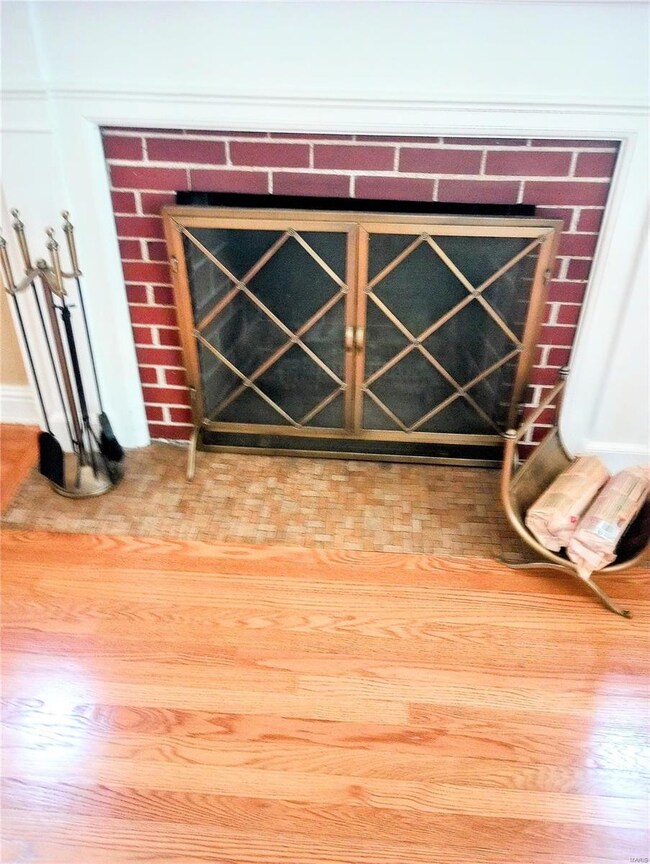 LR fireplace