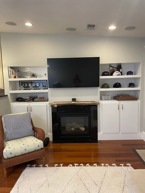 584 E 7th St unit 3, Boston, MA 02127 - photo 7