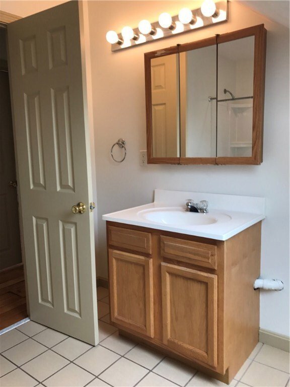 114 Bogman St, Providence, RI 02905 - photo 4