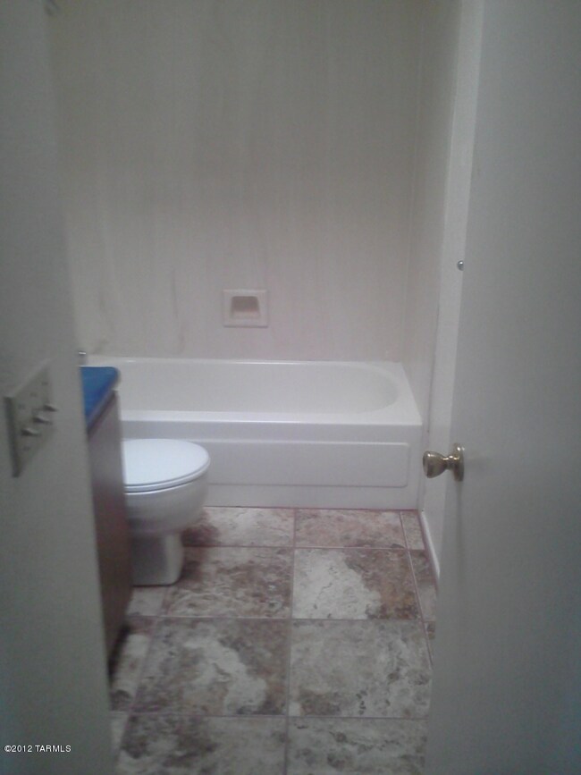 3445 N Fremont Ave unit 3, Tucson, AZ 85719 - photo 4