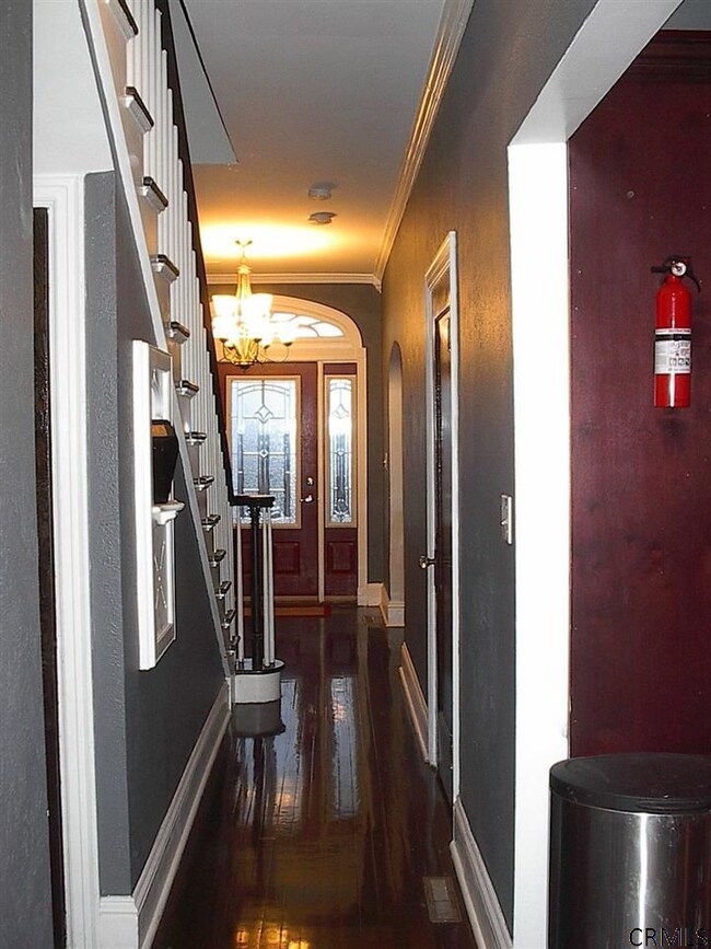 16 Grandview Ave, Troy, NY 12180 - photo 7