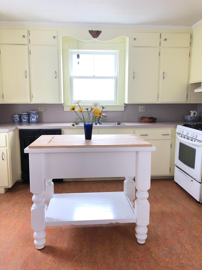 13 State Route 32, New Harbor, ME 04554 - photo 3