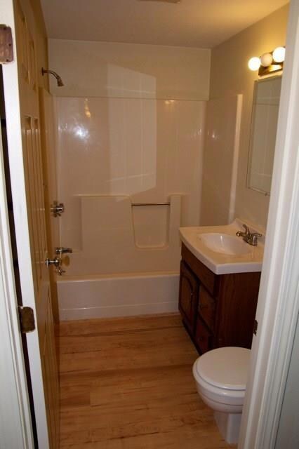 6 Oregon Ave, Old Orchard Beach, ME 04064 - photo 3