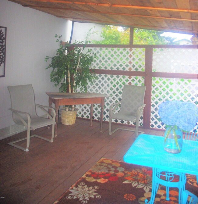 1151 SE Oar Ave, Lincoln City, OR 97367 - photo 3