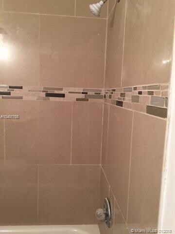 6095 N Sabal Palm Blvd unit 206, Tamarac, FL 33319 - photo 5