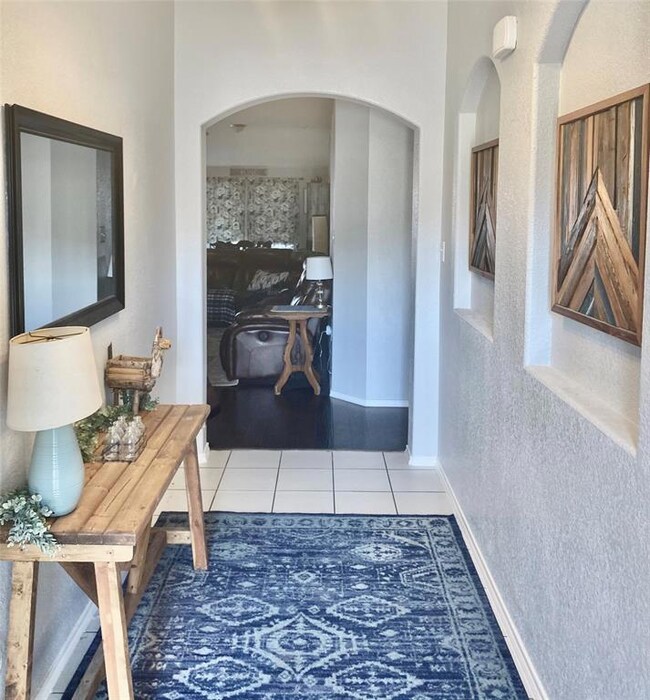 4303 Sapphire Ln, Granbury, TX 76049 - photo 4