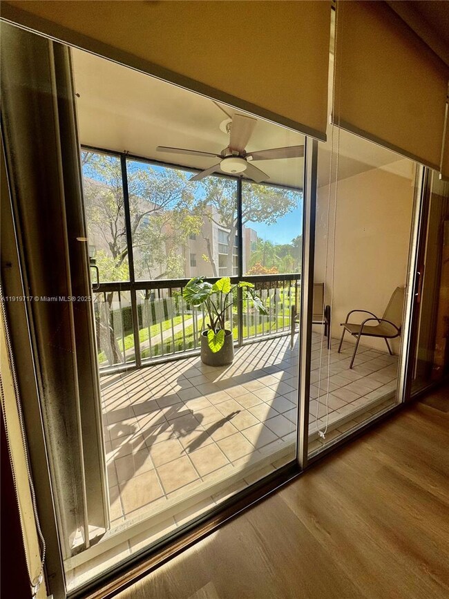 10985 SW 107 St unit 216, Miami, FL 33176 - photo 6