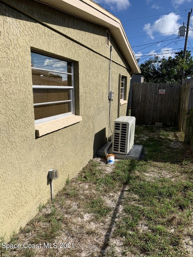 1483 Stanley Ln, Melbourne, FL 32935 - photo 3