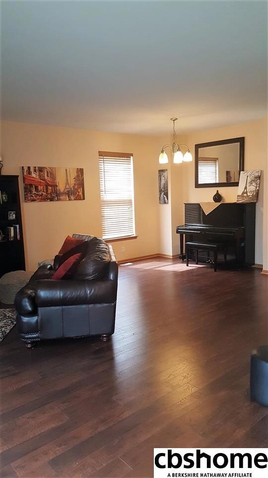 2110 Lakewood Dr, Papillion, NE 68046 - photo 3