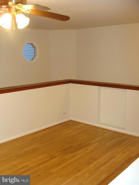 20129 Locustdale Dr, Germantown, MD 20876 - photo 5