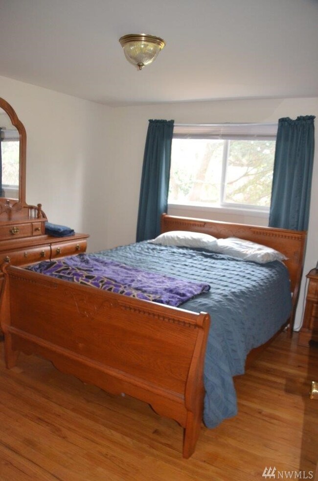 30233 4th Place SW, Federal Way, WA 98023 - photo 2