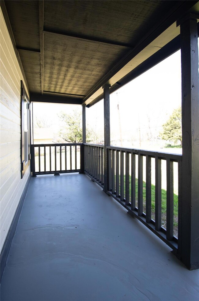 416 Soward Ave, Weatherford, TX 76086 - photo 4