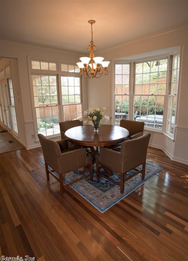 Dining Room w/ lots of windows!
