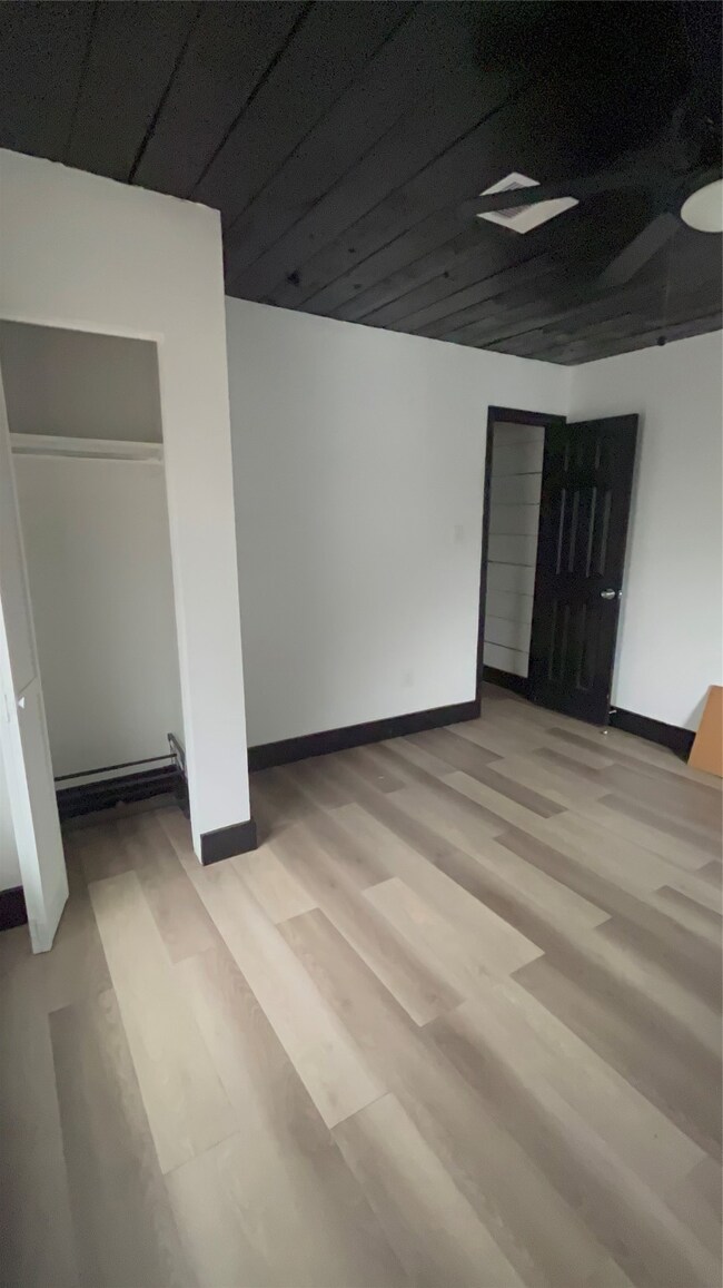 5617 Elysian St unit 6, Houston, TX 77009 - photo 3