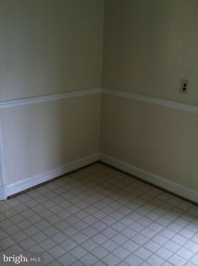 2117 Keating St, Temple Hills, MD 20748 - photo 2