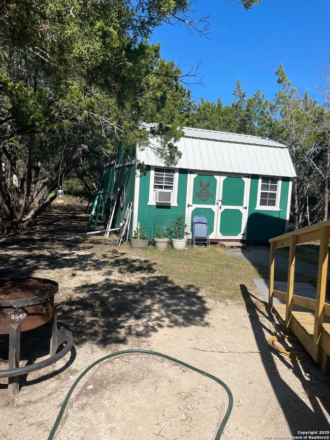 342 Park, Bandera, TX 78003 - photo 4