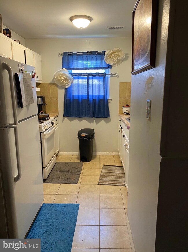 202 La Cascata, Clementon, NJ 08021 - photo 4