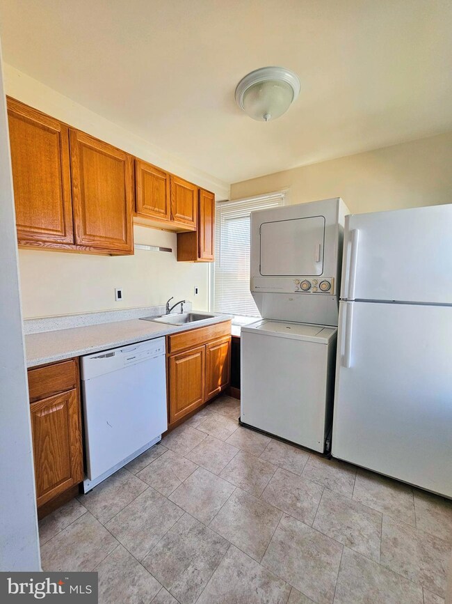 24 Prospect Ave unit B, Bryn Mawr, PA 19010 - photo 3