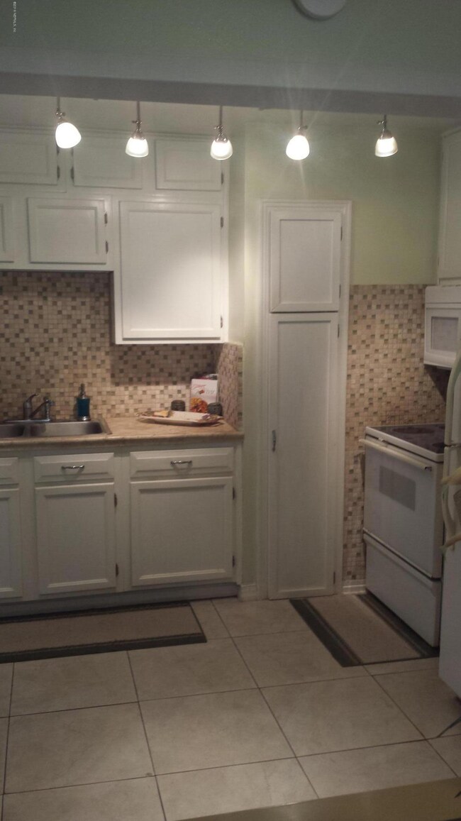 5356 Plymouth St, Jacksonville, FL 32205 - photo 3