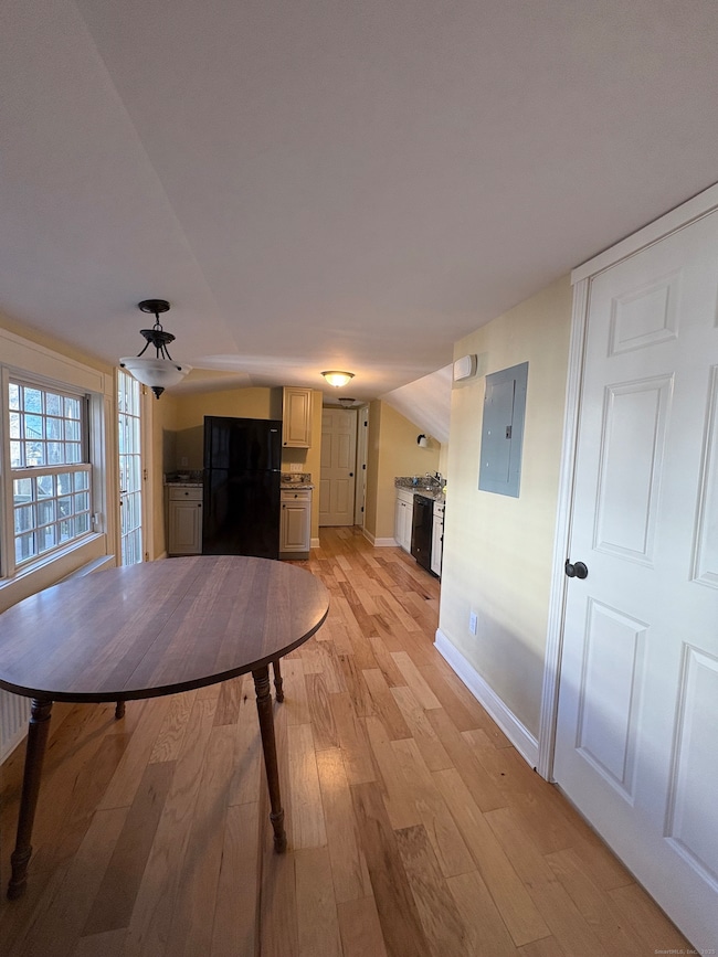 7 Coit St unit 2, New London, CT 06320 - photo 6