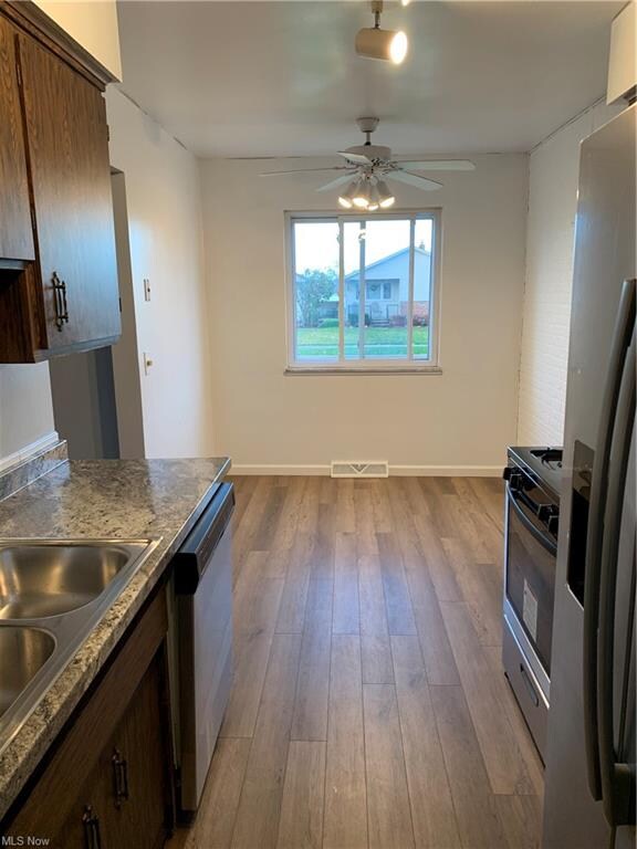 30210 Twin Lakes Dr, Wickliffe, OH 44092 - photo 2