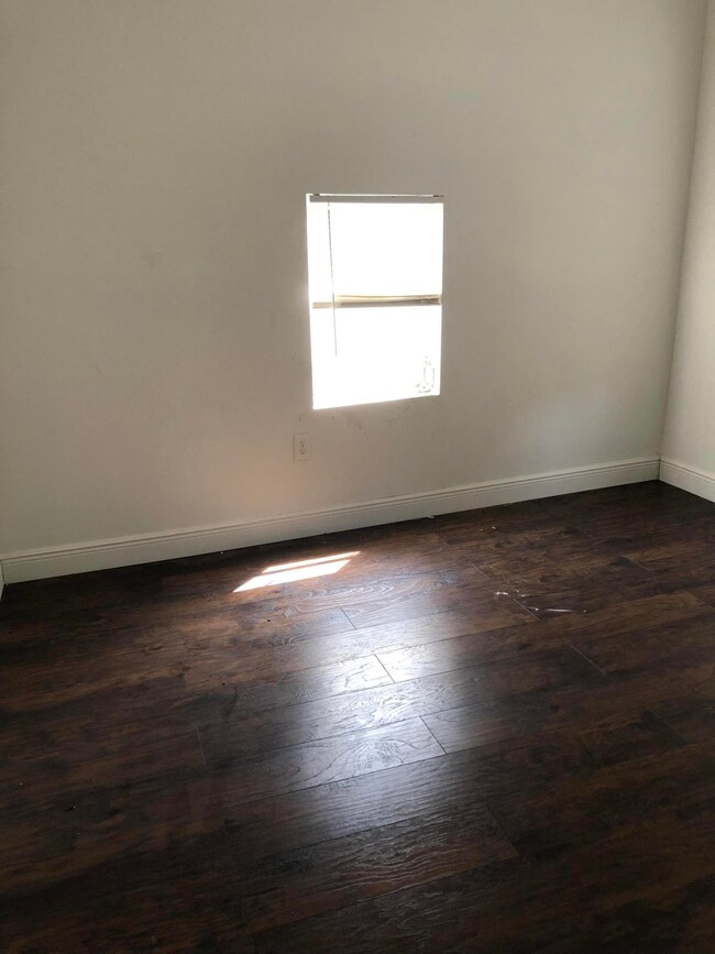 2212 Division Ave, West Palm Beach, FL 33407 - photo 4