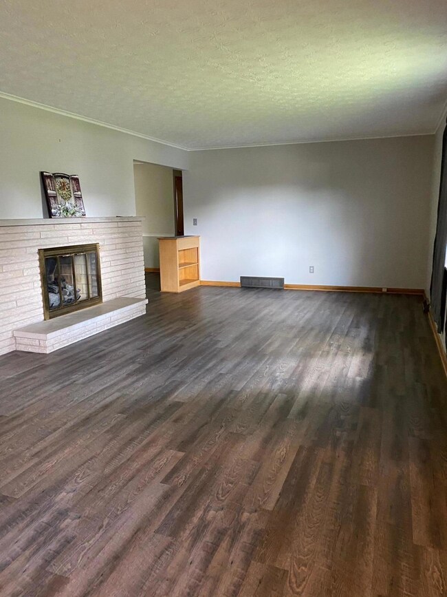 1017 Bainbridge Place, Columbus, OH 43228 - photo 5