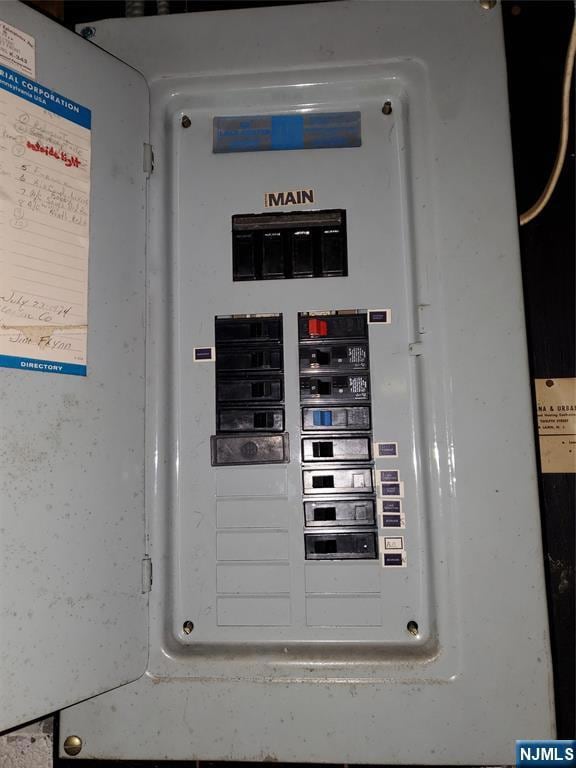 595 Elm Ave, Saddle Brook, NJ 07663 - photo 4