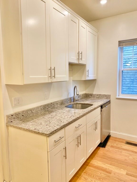 6-8 Gilmore St unit 1, Cambridge, MA 02139 - photo 3