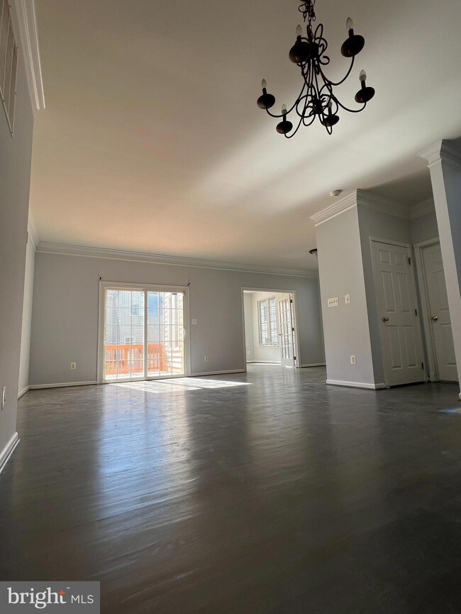 42693 Newcomer Terrace, Chantilly, VA 20152 - photo 4