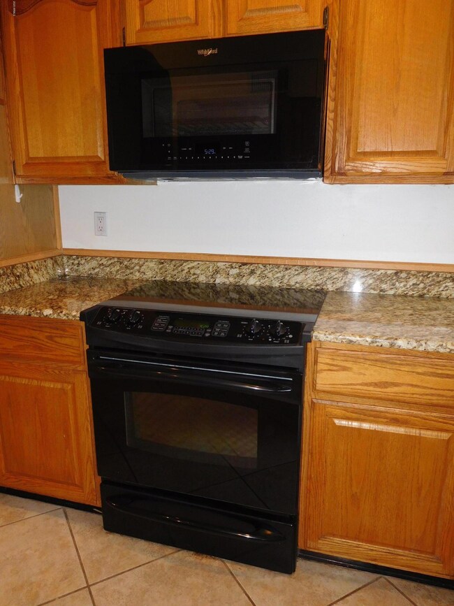 Convection oven and microwave