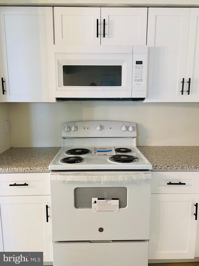 18 Chiswick Dr unit CU01, Lindenwold, NJ 08021 - photo 7