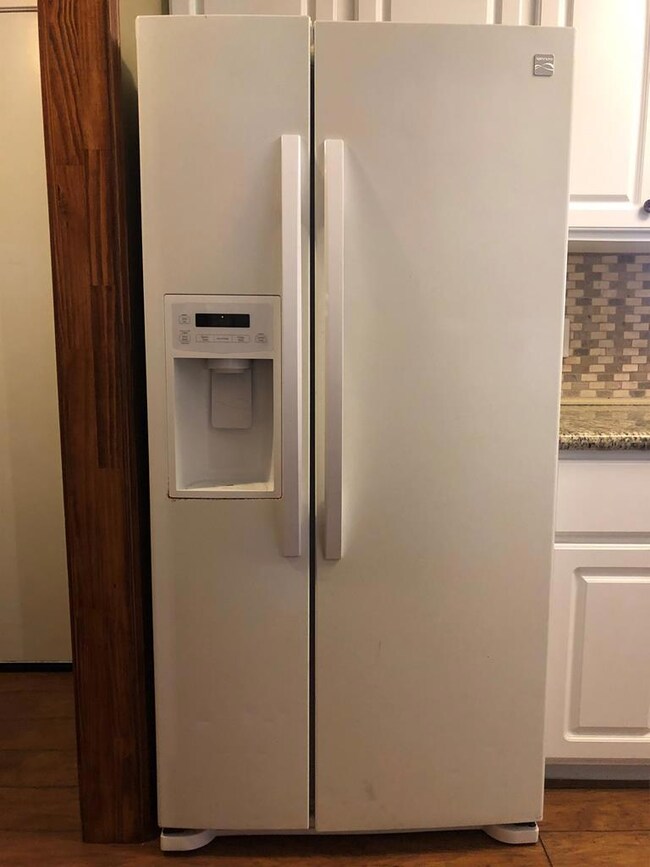 2932 La Vista Ave, Bay City, TX 77414 - photo 7