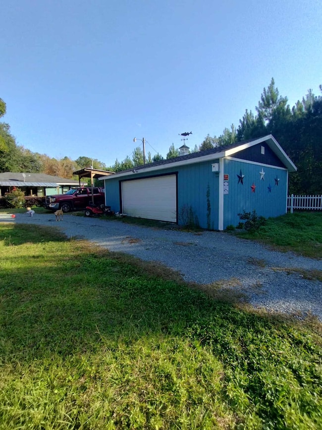 236 Julius Rd, Kingstree, SC 29556 - photo 7