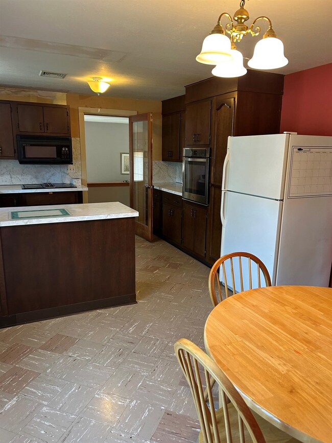 12 3rd St, Hudson, NH 03051 - photo 6