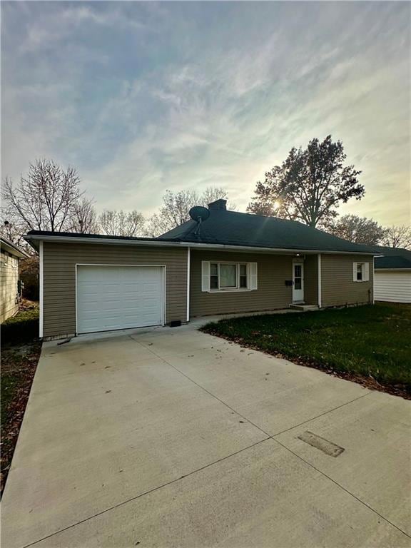 724 W 3rd, Maryville, MO 64468 - photo 2