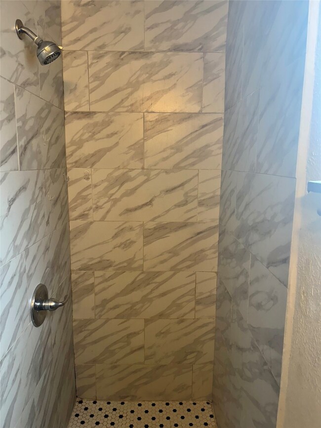 Tile surround shower