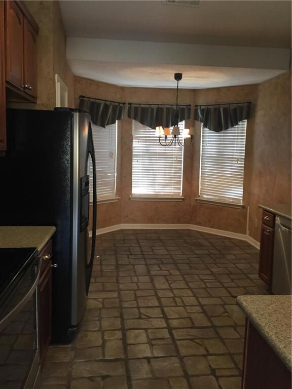 Breakfast area with a nice bay window