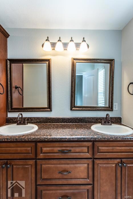 16291 Heartland Ln, Saint Robert, MO 65584 - photo 6