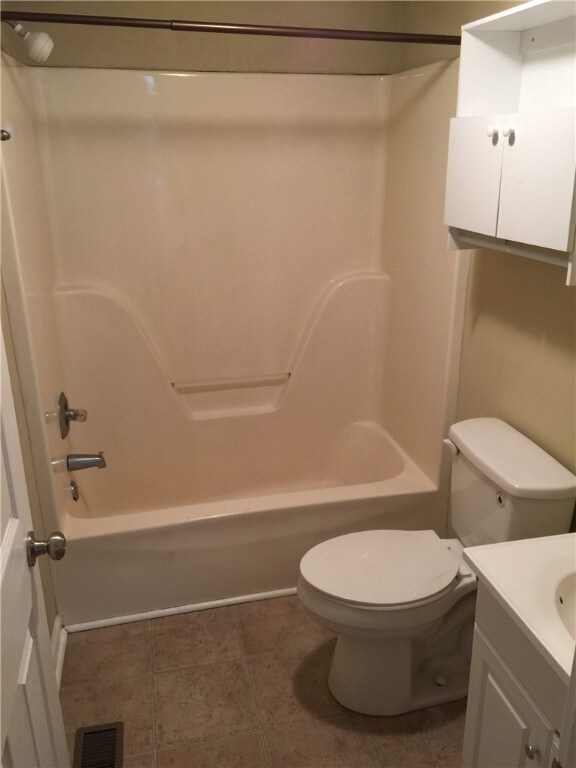 400 Riverside Cottage Ln unit 3, Pendleton, SC 29670 - photo 6